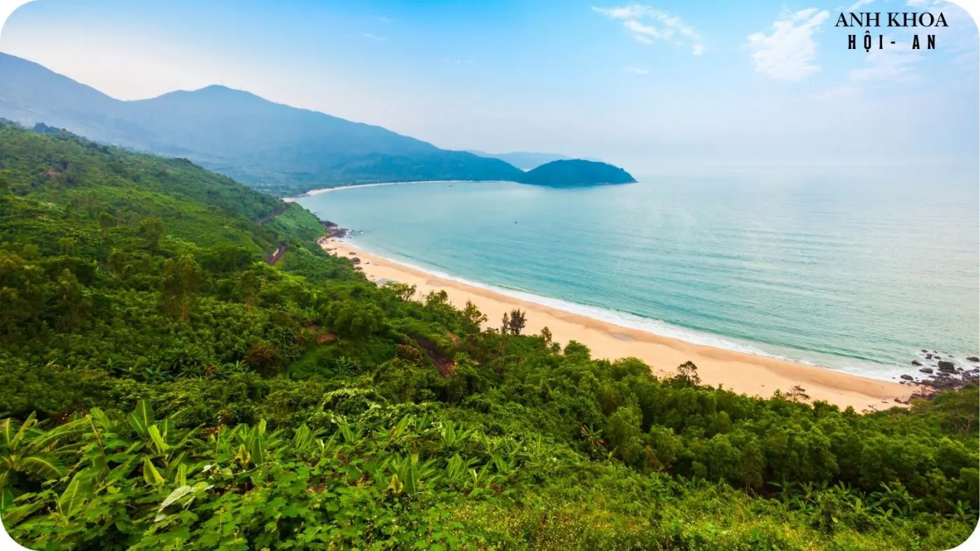 Tips for a safe and enjoyable hoi an to hue motorbike journey: weather check, essential gear, and fuel stops.