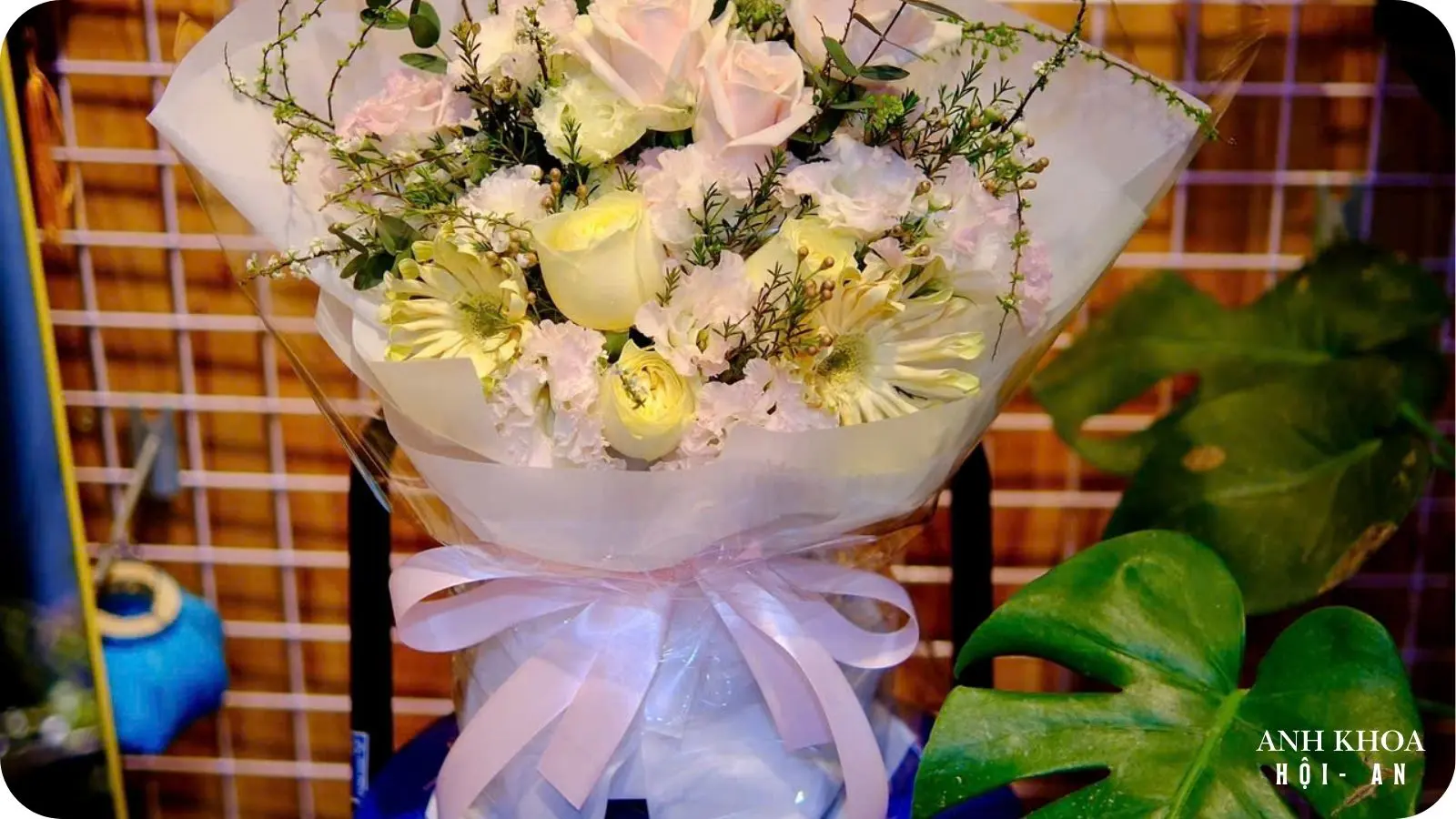 Elegant wedding flowers from anh khoa hoi an flower shop