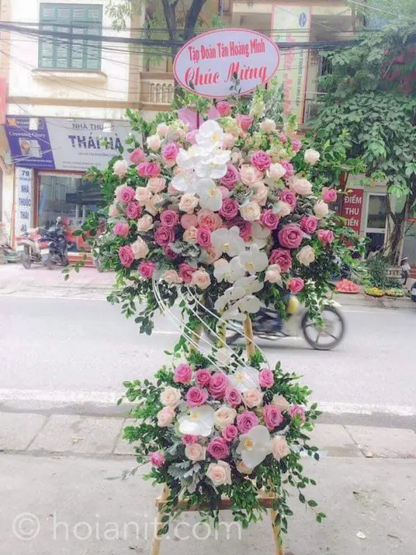 giá hoa mừng khai trương