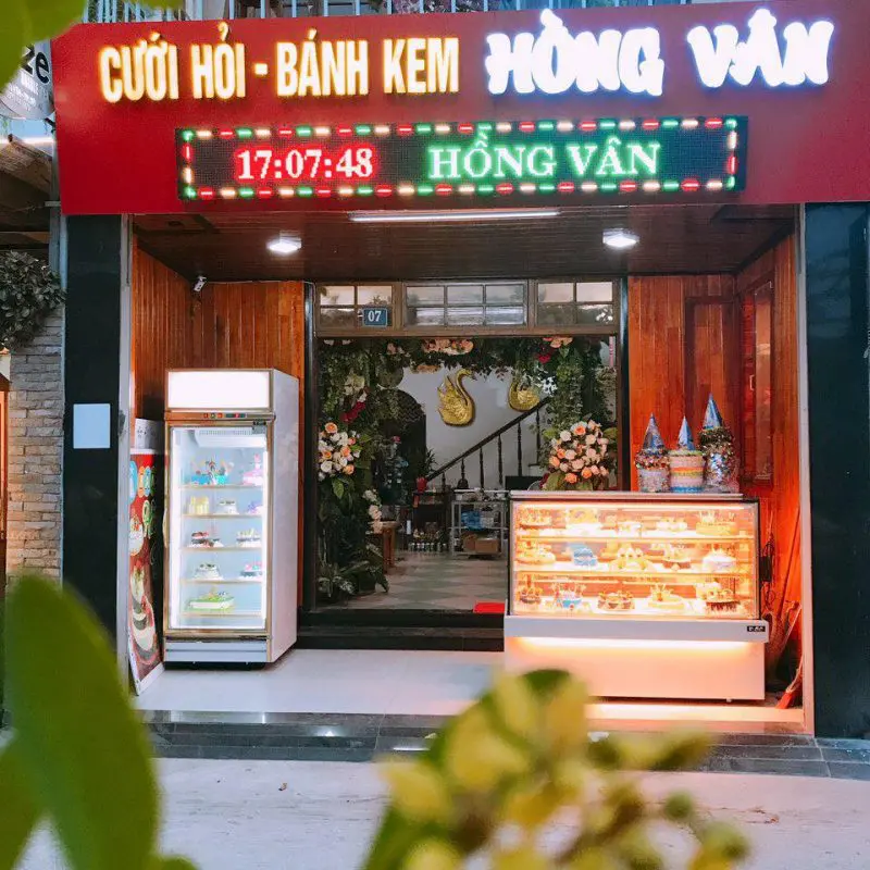 banh kem hong van hoi an | Anh Khoa Company | Scooter Rental Hoi An | hoianit.com