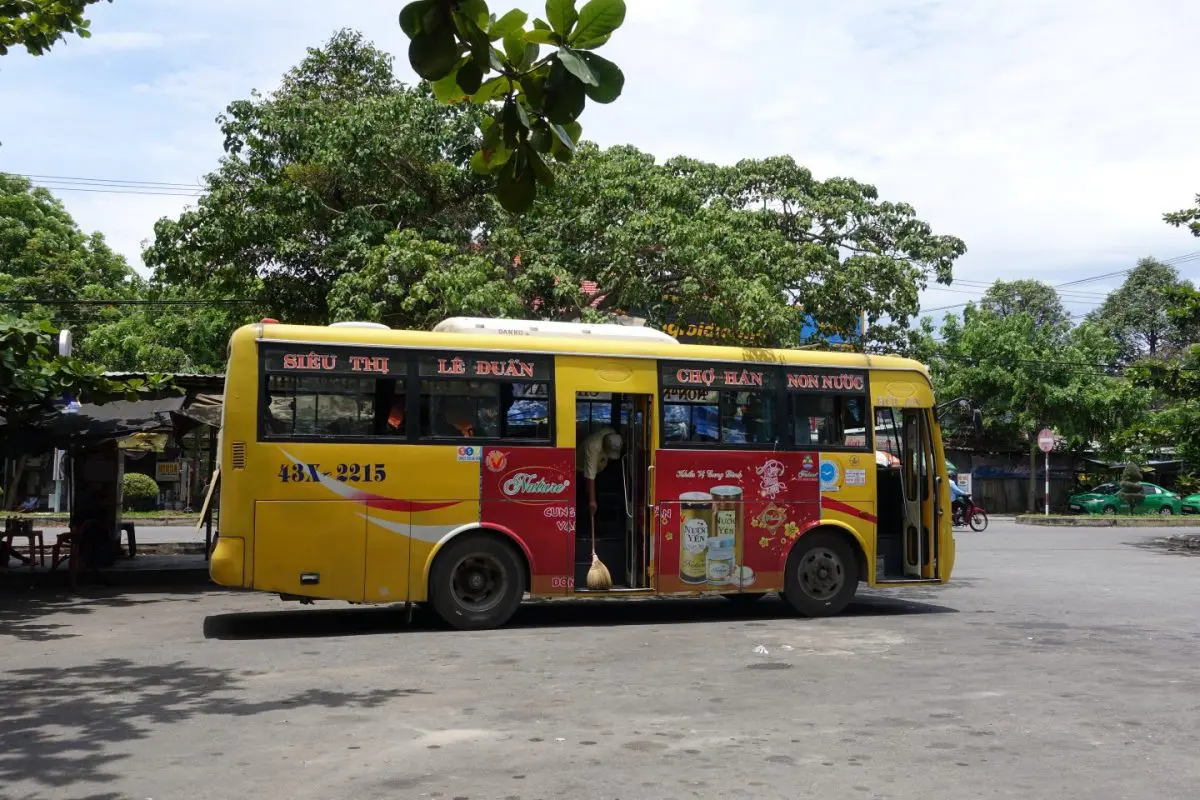 Da nang to hoi an by public bus