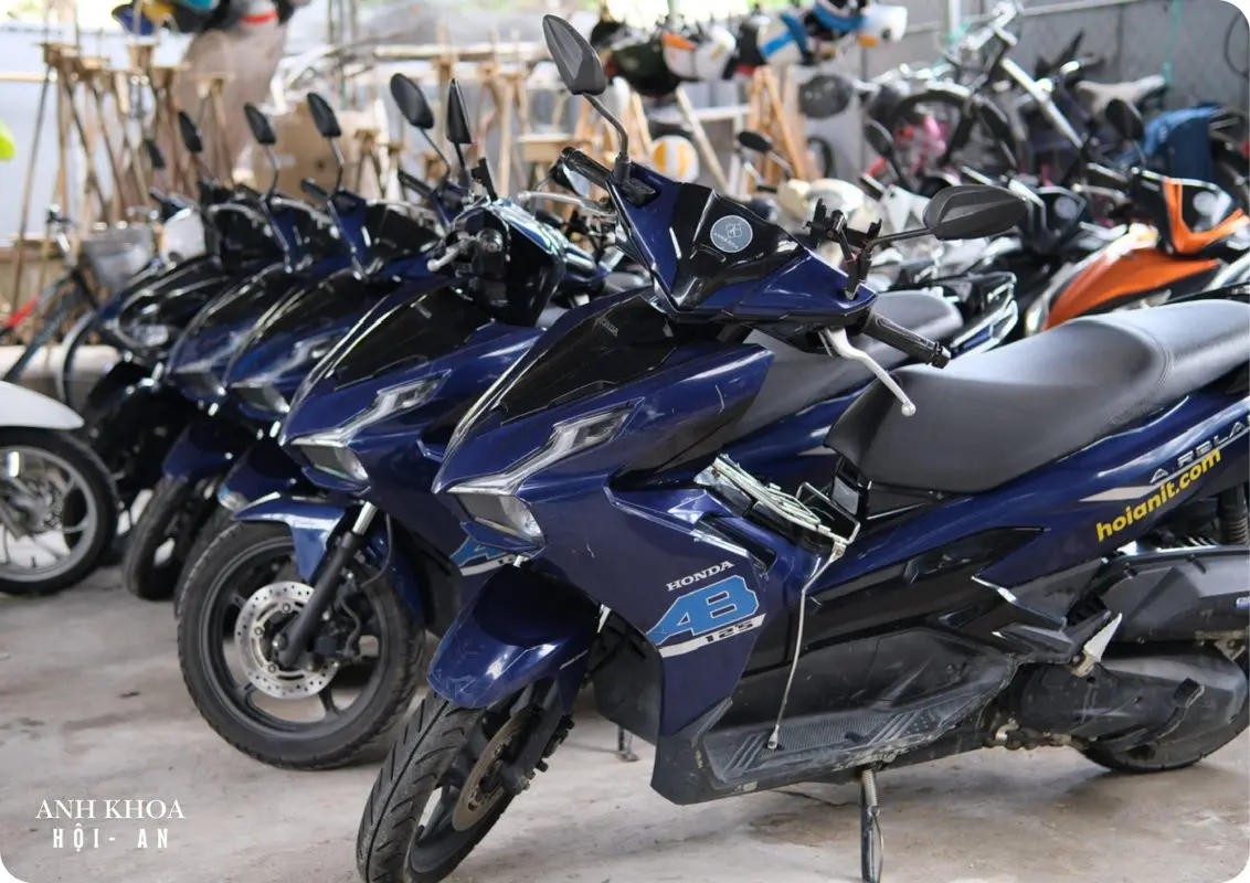 Rent a Honda Air Blade in Hoi An – only 150,000 VND per day for a smooth and stylish ride around the city.