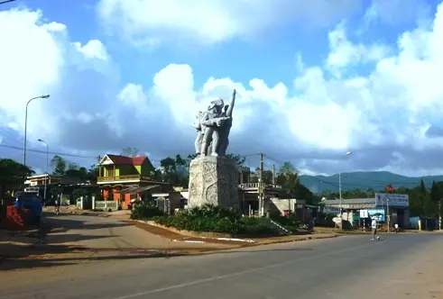 Hoi An to Khe Sanh by Motorbike