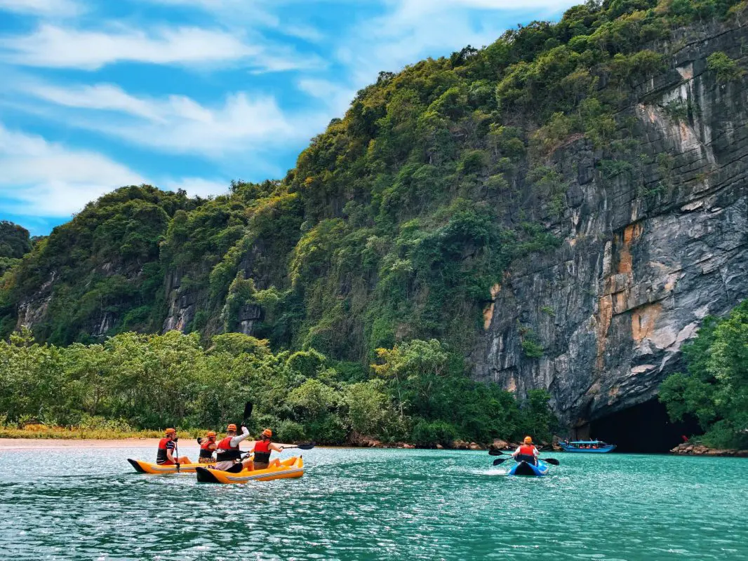 Hoi An to Phong Nha by Motorbike 5 | Anh Khoa Company | Scooter Rental Hoi An | hoianit.com