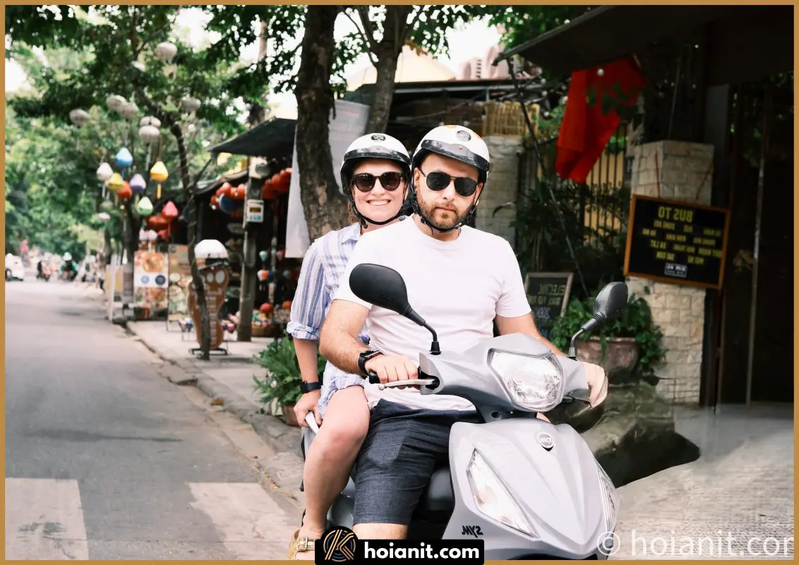 Anh Khoa’s 50cc motorbike in Hội An, a compact, safe choice for tourists without a license, offering easy navigation through crowded streets