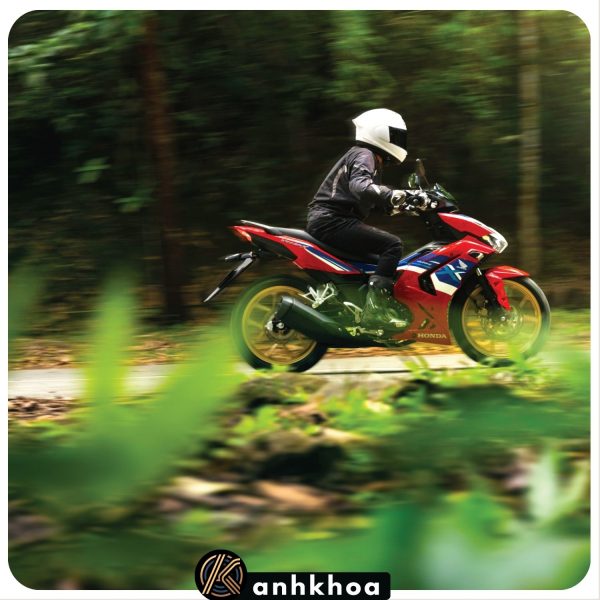 Rent a Honda Winner in Hoi An with Anh Khoa for an amazing ride