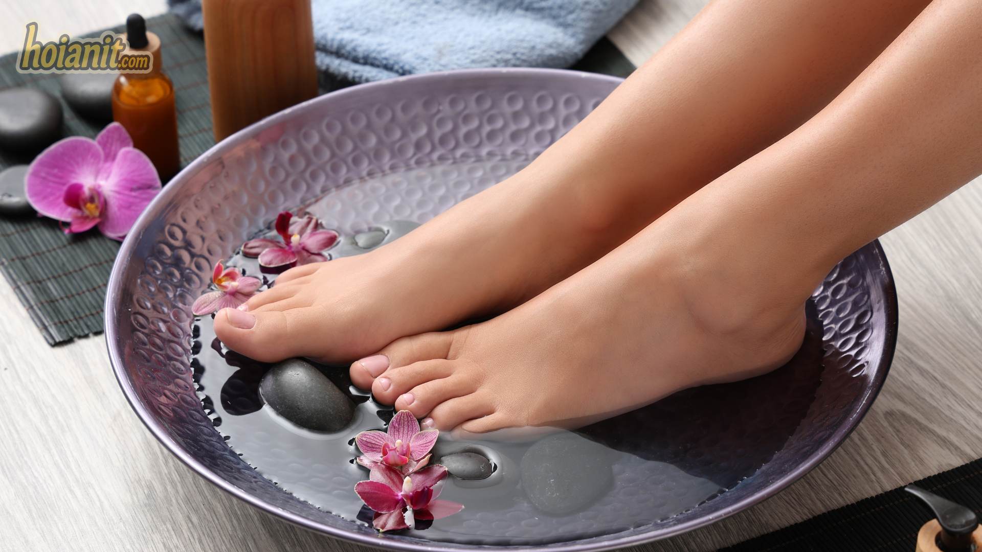 Hair wash and scalp massage in Hoi An