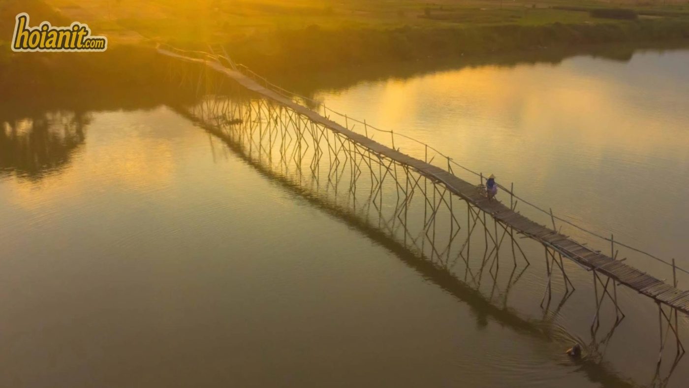 Cam Đồng and stop to see the bamboo bridge