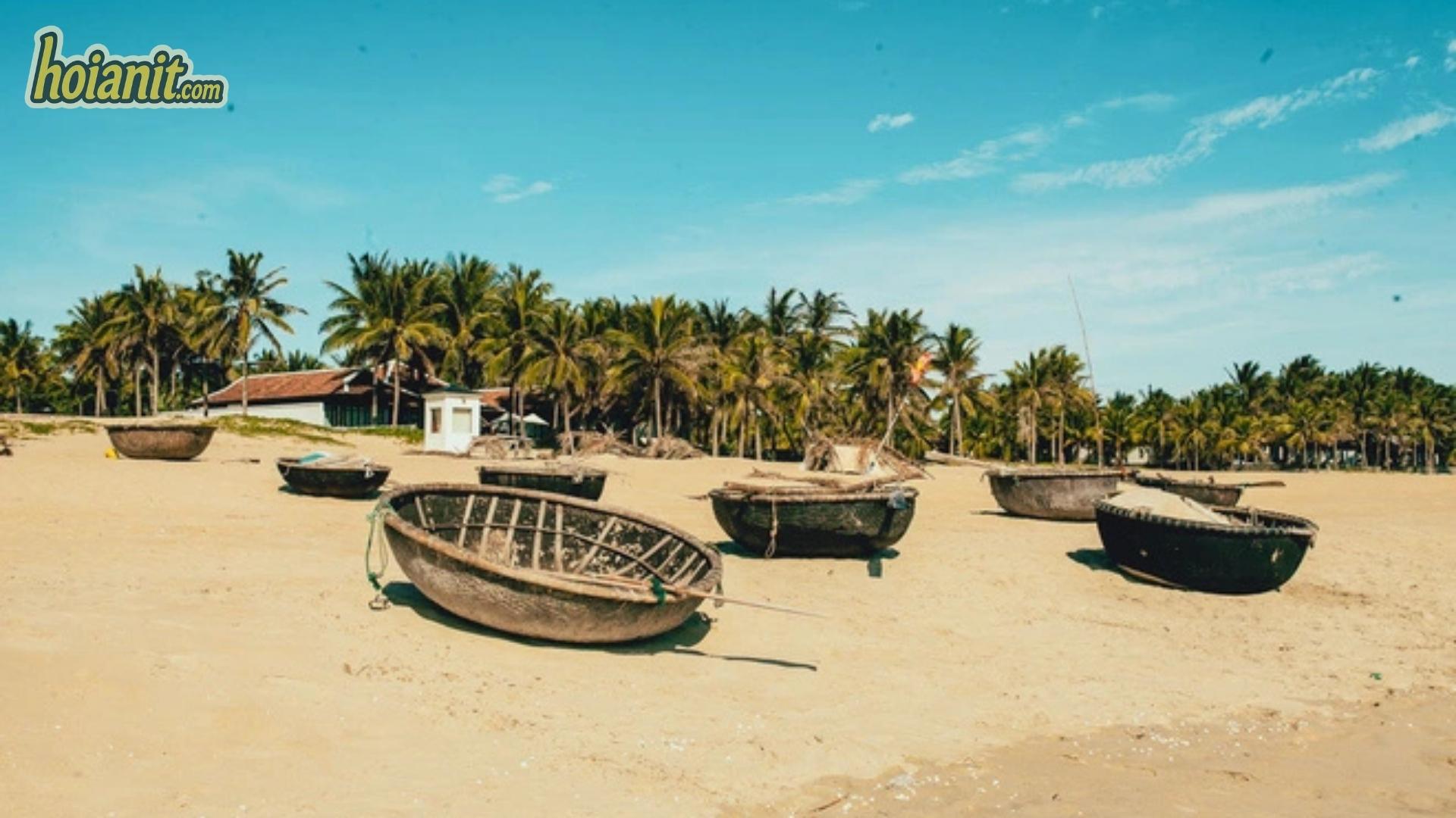 Ha My Beach Dry season — the best time to visit Hoi An for beach days and riding