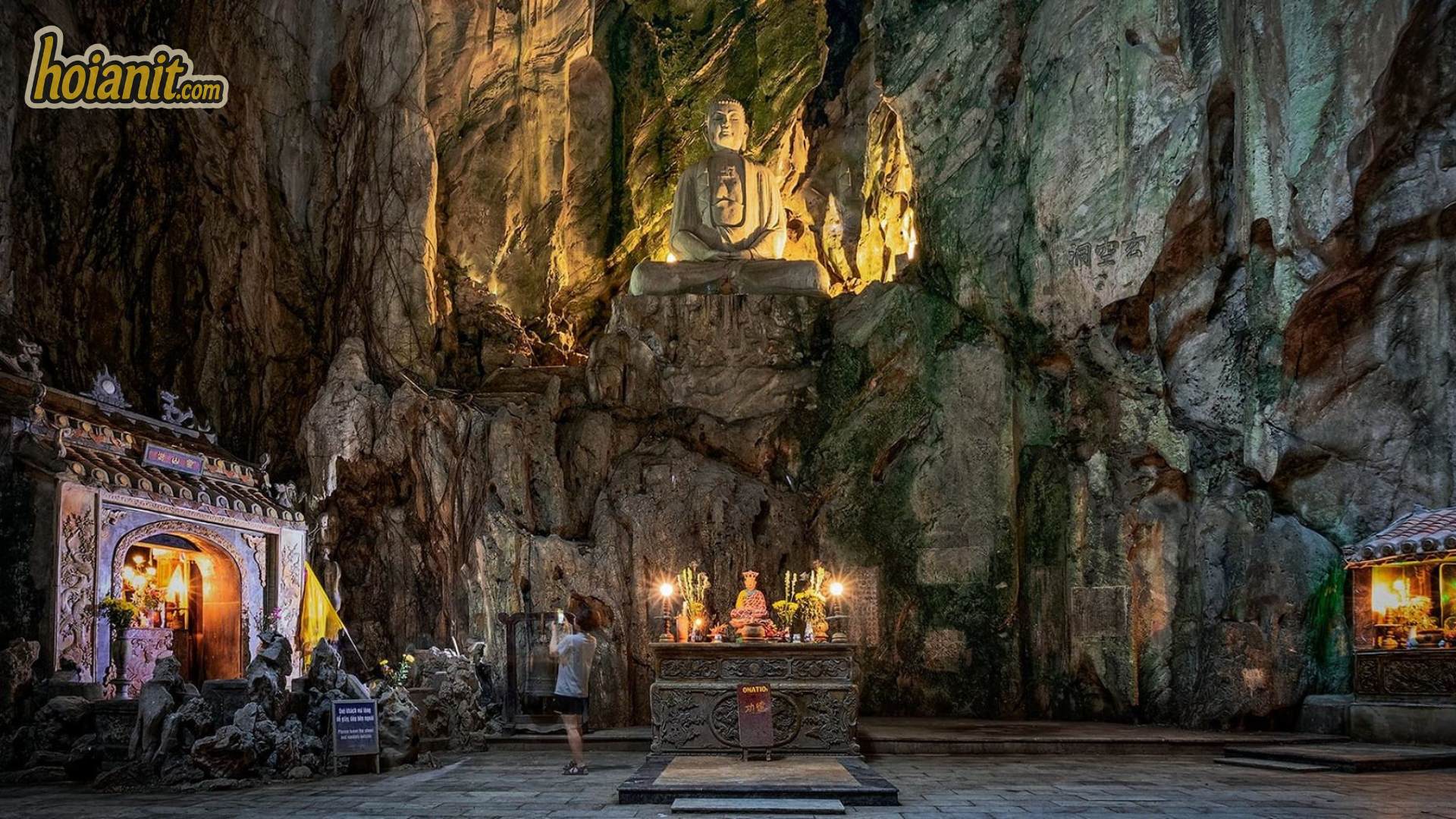 Huyen Khong cave with its Buddha shrine inside the Marble Mountains