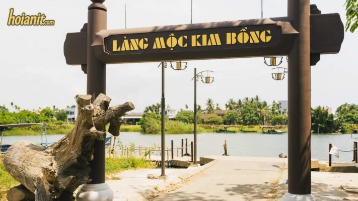 Làng mộc Kim Bồng Hội An - cổng làng mộc
