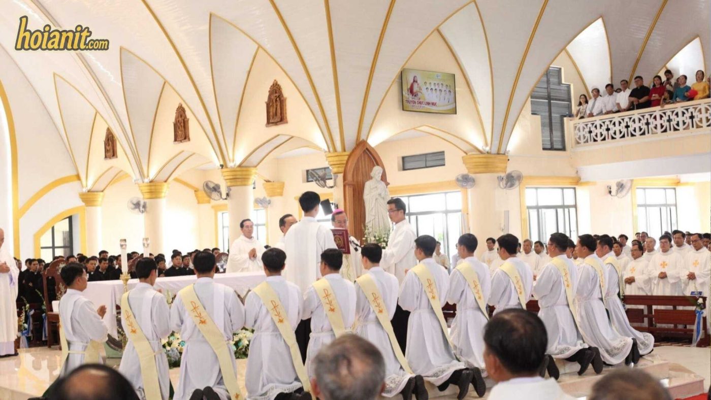 Nhà Thờ Phú Hương