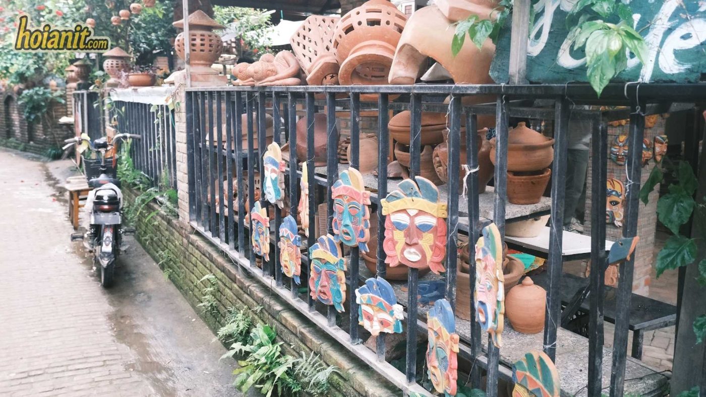 Thanh Ha Pottery Village