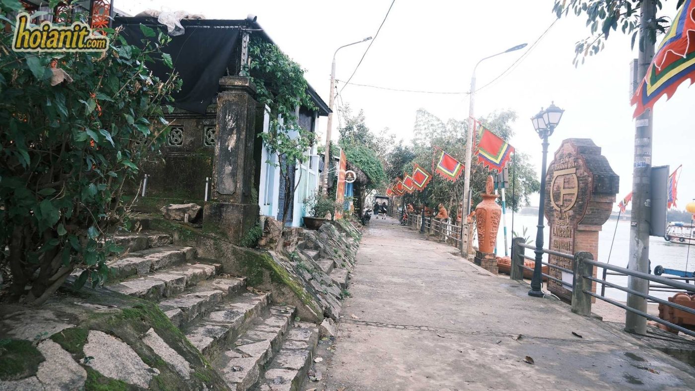 Thanh Ha Pottery Village