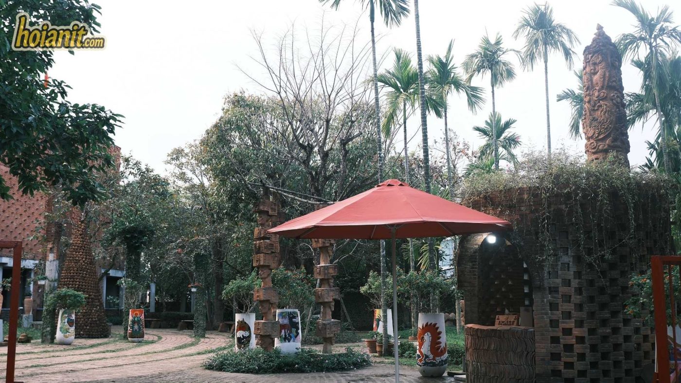 Thanh Ha Pottery Village