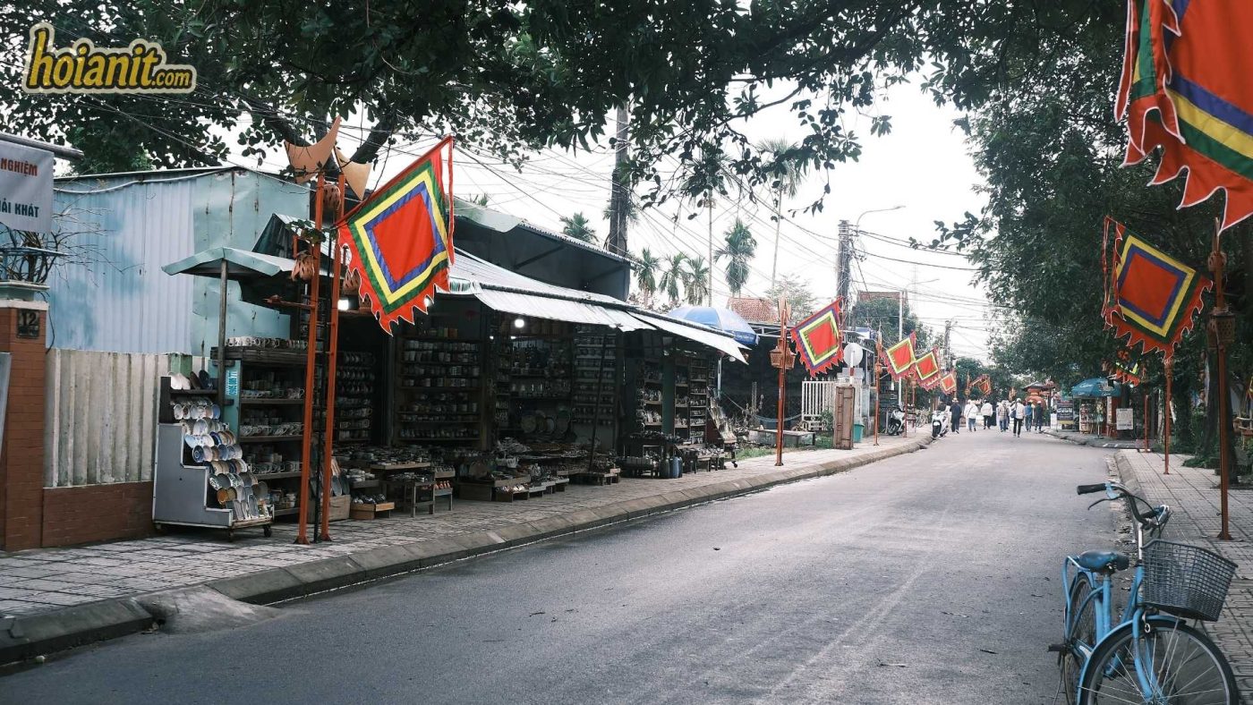 experience thanh ha pottery village