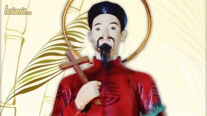 Tượng Thánh Anrê Tường trong nhóm 117 Thánh tử đạo Việt Nam