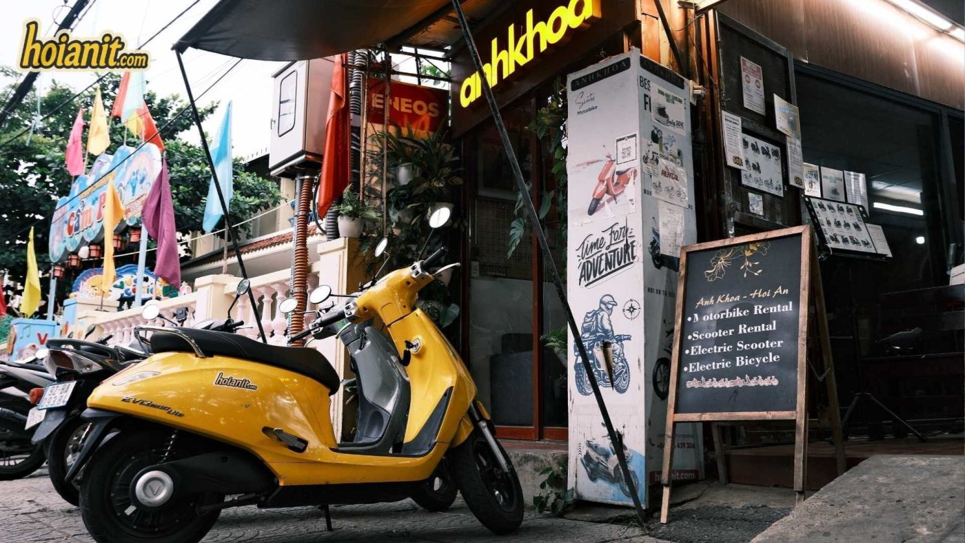 What is the 4-second rule for motorcycles (4)