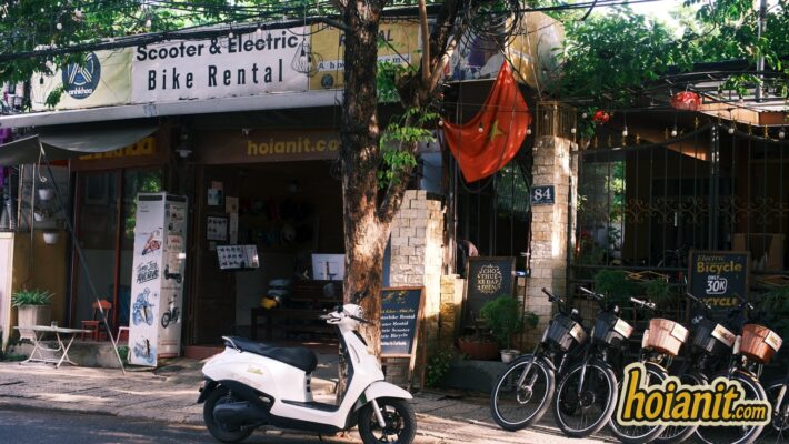 Anh Khoa Hoi An scooter electric bike rental shop front