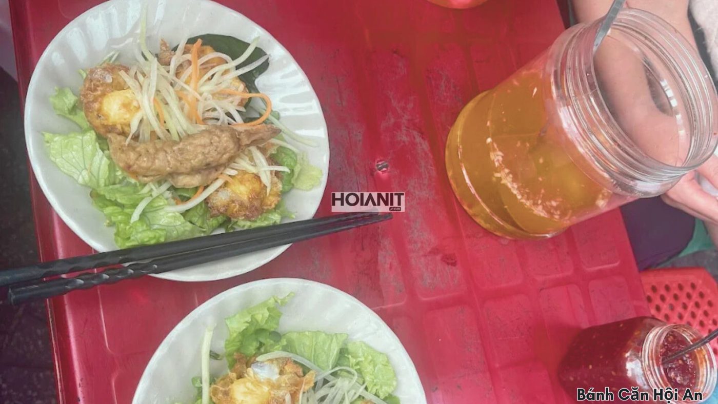 Địa chỉ bánh căn Cô Dung nằm trong Kiệt 110 Trần Cao Vân