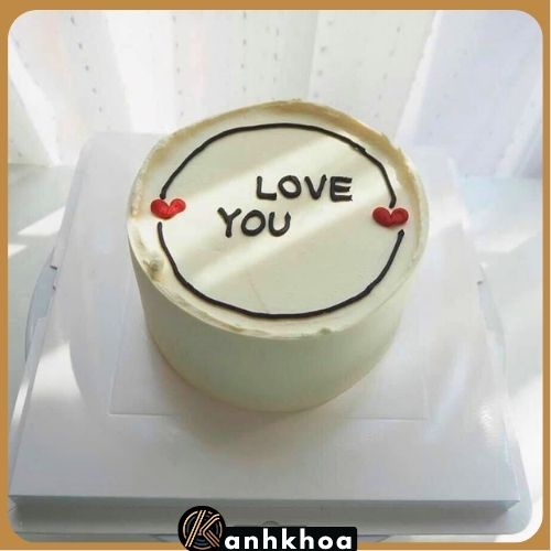 small birthday cake in hoi an