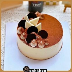 Freshly made birthday cake in Da Nang with trendy designs, available for delivery