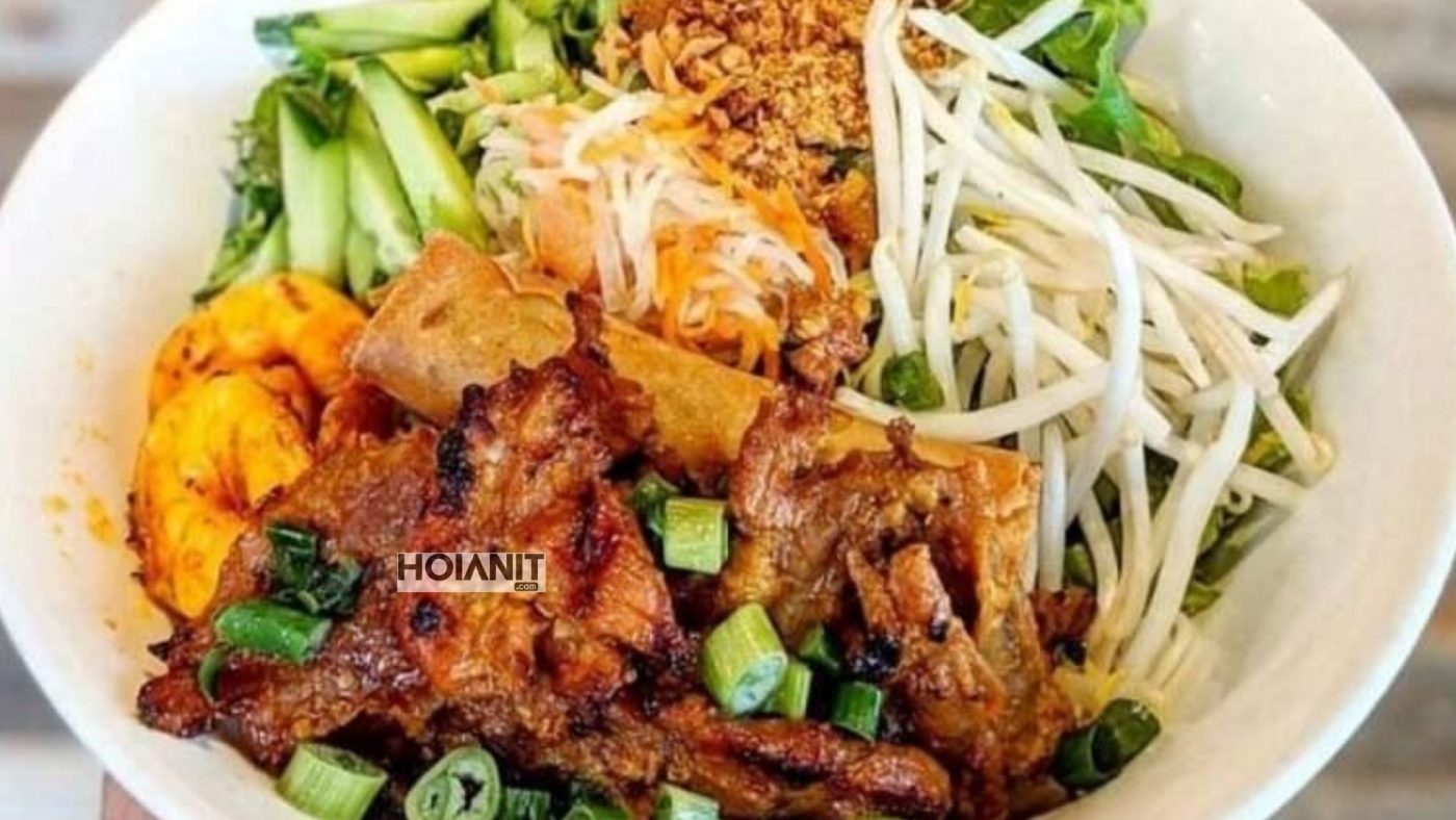 Combo bánh xèo, thịt nướng, nem lụi tại quán Bà 9 Hội An – hương vị miền Trung đậm đà
