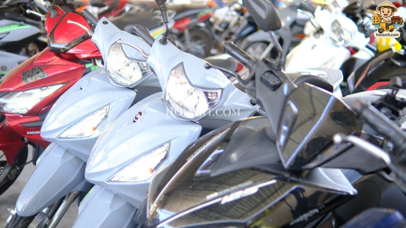 Anh Khoa shopfront with motorbikes for rent and sale in Hoi An, Vietnam