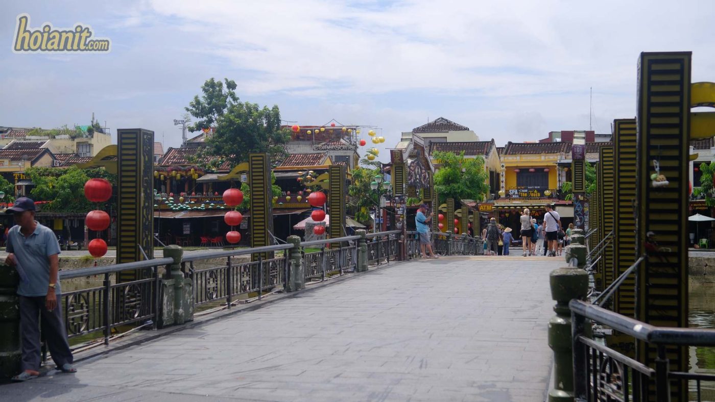 Cầu An Hội Hội An lung linh đèn lồng về đêm bên sông Hoài