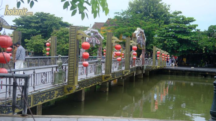 Cầu An Hội Hội An nhìn từ trên cao, hoàng hôn trên sông Hoài lung linh ánh đèn lồng