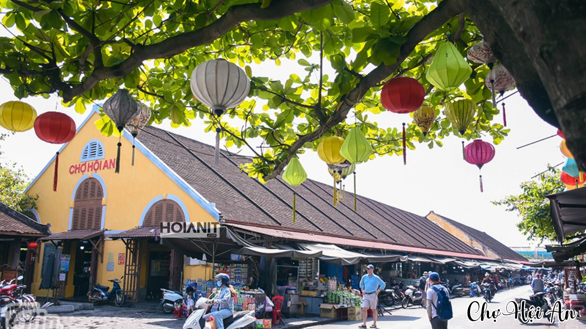 Frontage of Hoi An Market on Tran Phu street where edible Hoi An souvenirs are sold