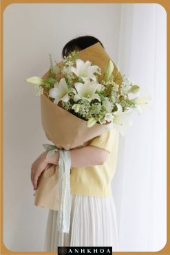 lilies for girlfriend in da nang flower shop