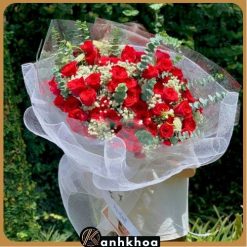 red roses for love in da nang flower shop