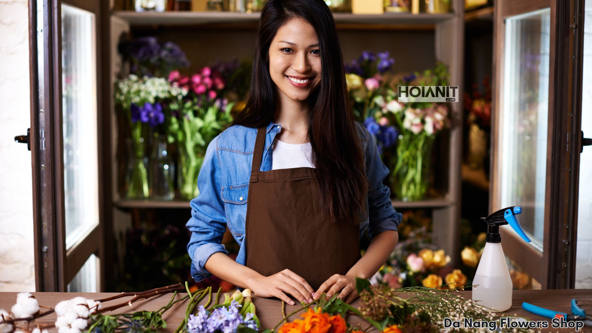 Colorful bouquets from Anh Khoa flower shop in Da Nang