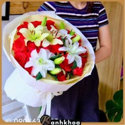 lilies flower in da nang flower shop