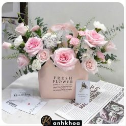 pink roses for girlfriend in da nang flower shop