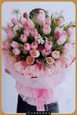 tulips bouquet in da nang flower shop