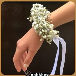 Beautiful fresh flower wrist corsage designed by Hoi An florists, perfect for weddings and special occasions