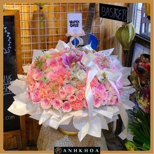 flower shop in hoi an da nang 8 roses for valentine's day in hoi an da nang flower shop