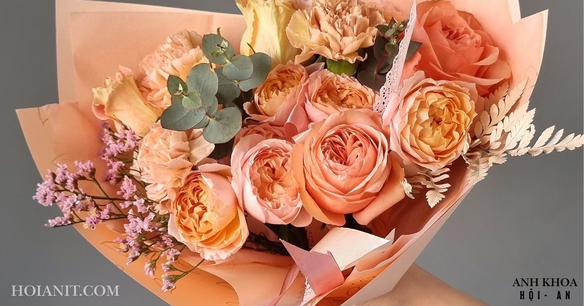 Đặt bó hoa tươi tươi thắm tại Anh Khoa Flowers Hội An – Một cách tuyệt vời để thể hiện tình cảm.