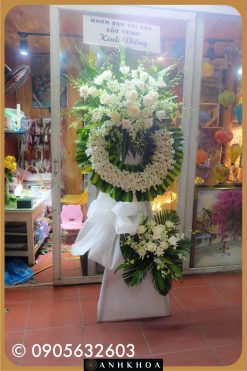 Mẫu vòng hoa chia buồn đẹp, ý nghĩa