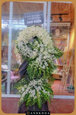 Mẫu vòng hoa chia buồn đẹp, ý nghĩa