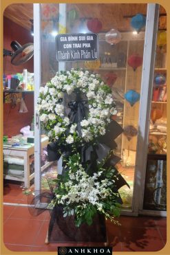 Lẵng hoa chia buồn cao cấp tại Hội An