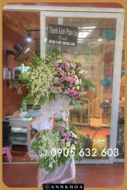 Vòng hoa tang lễ đẹp, sang trọng tại shop hoa Hội An