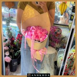 bó hoa tươi và nơ xinh tại hoa tươi hội an