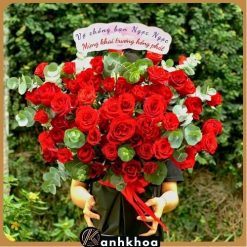 Giỏ hoa chúc mừng khai trương ở Hội An