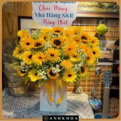 giỏ hoa tươi tông vàng hội an