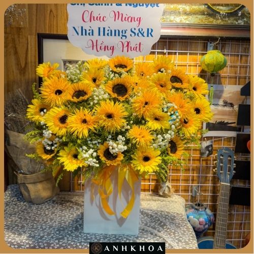 hoa tuoi hoi an 6 9 giỏ hoa tươi tông vàng hội an