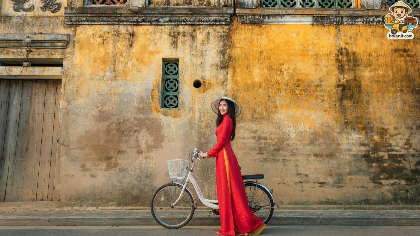 hoi an 1 Night view of Hoi An Old Town with glowing lanterns and ancient yellow buildings.