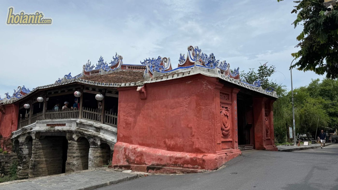 Close-up of the tiled roof of the Japanese Covered Bridge